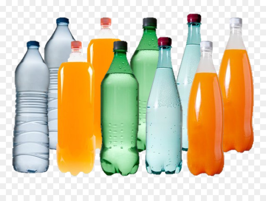 В бутылки стекает вода. Пластиковая бутылка. Вода напитки. Соки воды. Пластиковые бутылки газированных напитков.