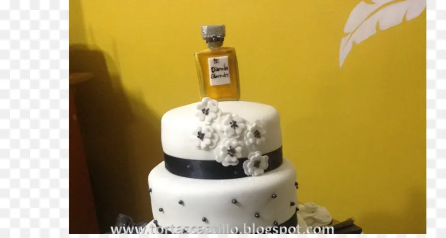 Шанель，свадебный торт PNG