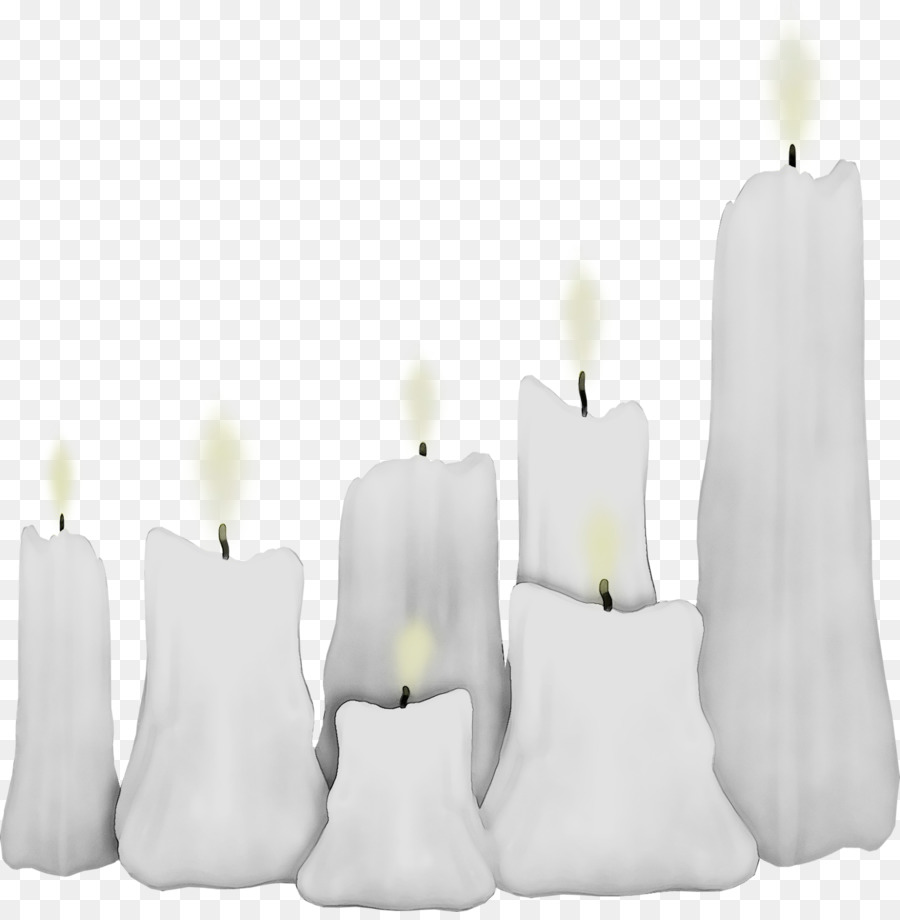 Белые свечи на белом фоне